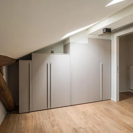 Castiglione, Palazzo Pepoli 2 Apartment *