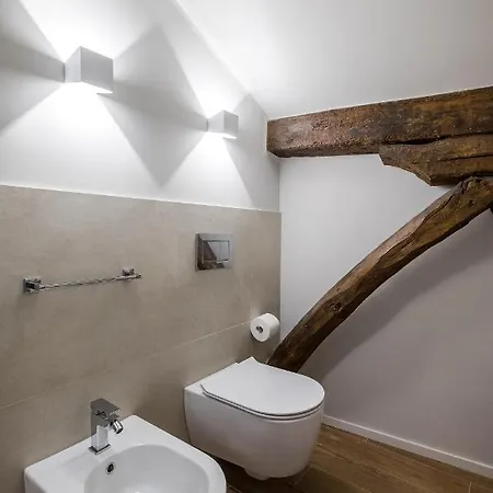 Castiglione, Palazzo Pepoli 2 * בולוניה