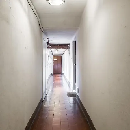 Castiglione, Palazzo Pepoli 2 *
